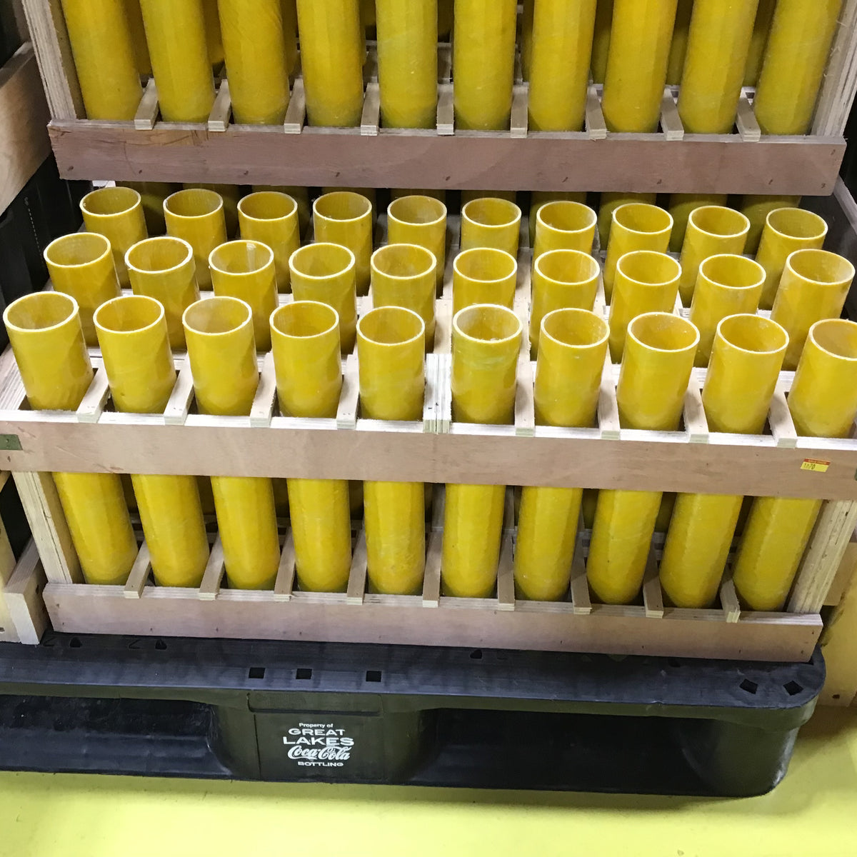 YELLOW -10shot rack – Johnny Rockets Fireworks
